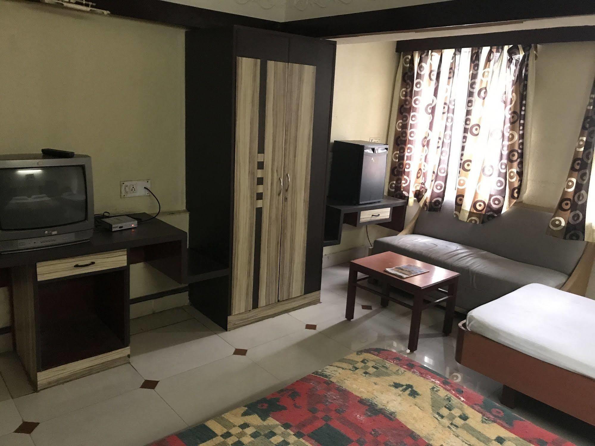 Raj Residency Apartment Chennai Exterior photo